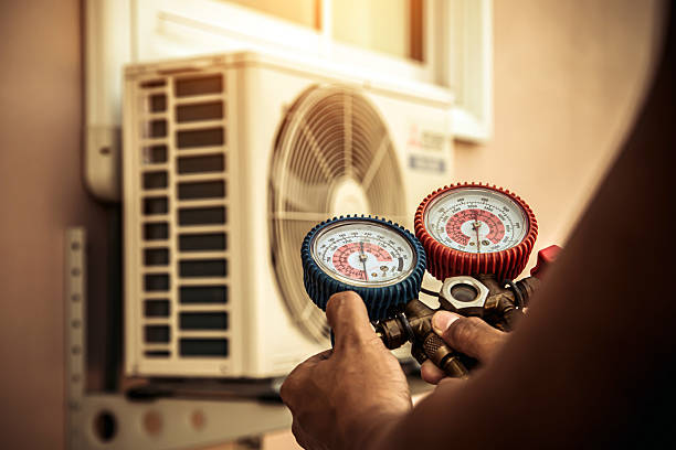 Professional Hvac technician working in Cashion, OK